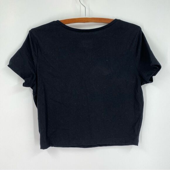 Wild Fable Women’s V Neck Short Sleeve Cropped Black Tee size XL - Picture 3 of 3